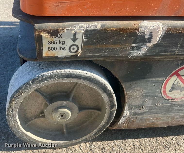 image for item NA9107 JLG 20DVL  vertical lift