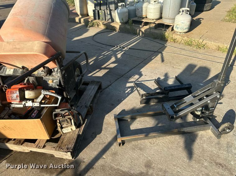 image for item NL9024 Lawn and garden equipment