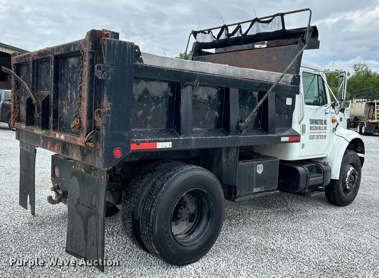 image for item NL9444 1997 International 4700  dump truck