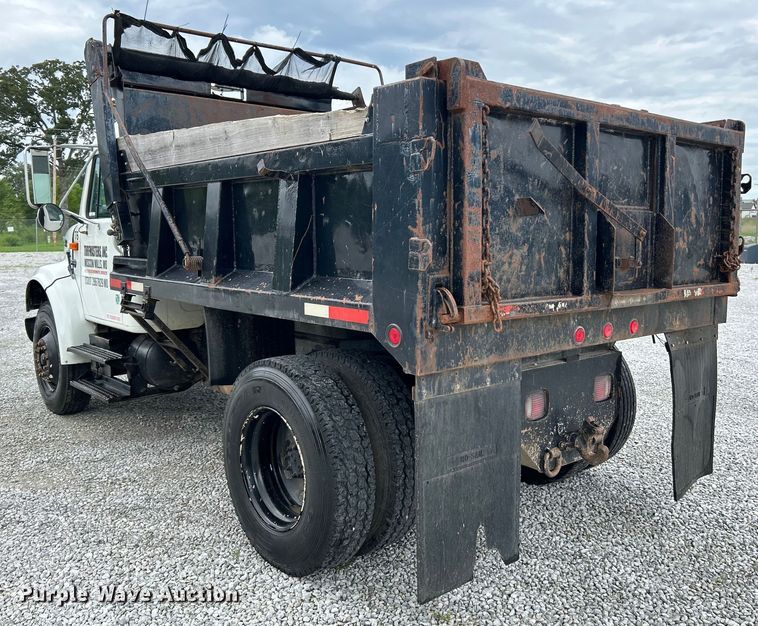 image for item NL9444 1997 International 4700  dump truck