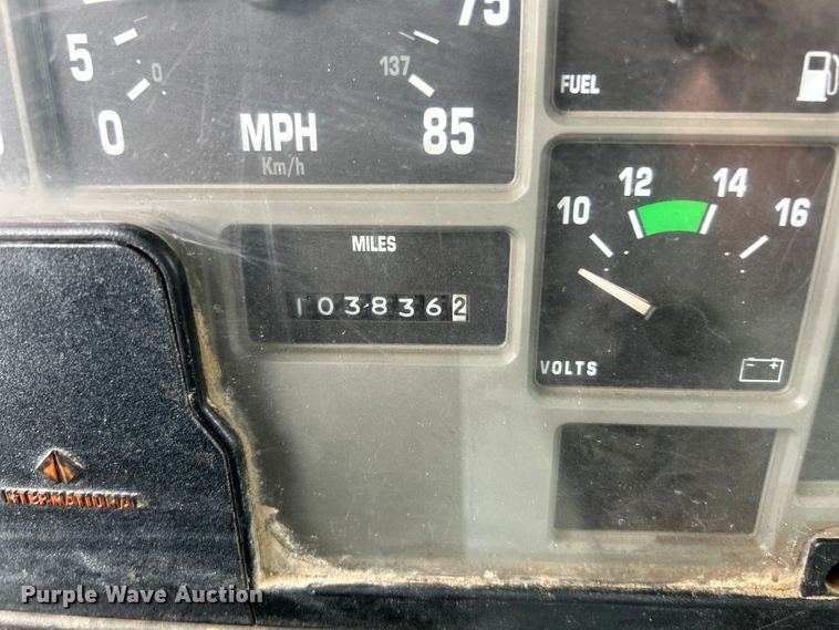 image for item NL9444 1997 International 4700  dump truck