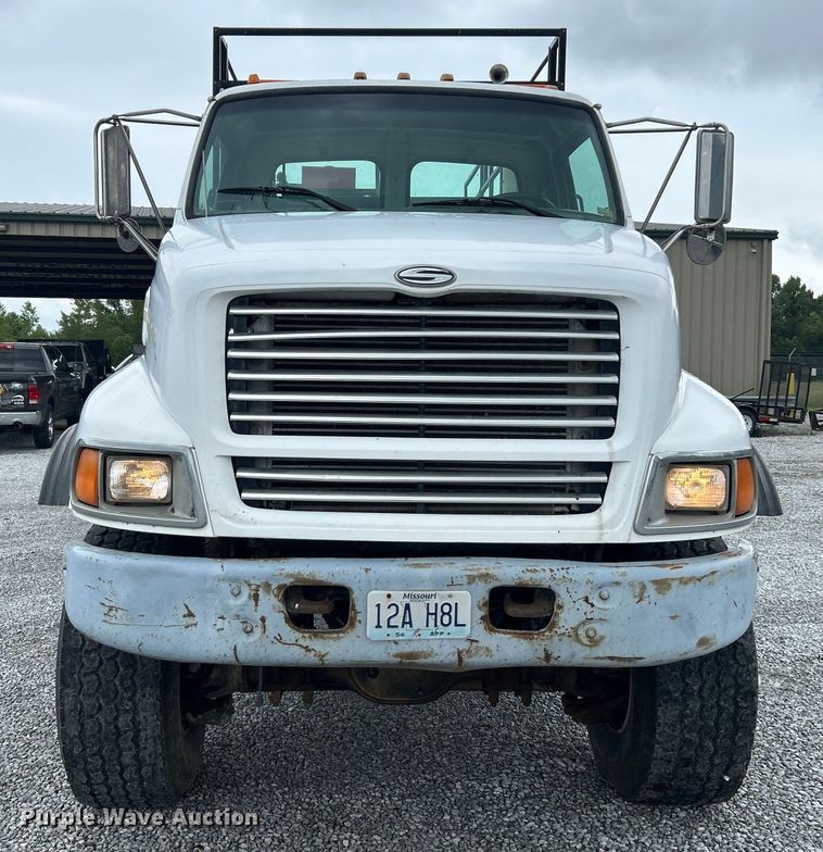 image for item NL9446 2000 Sterling LT9513  hydroseeder truck