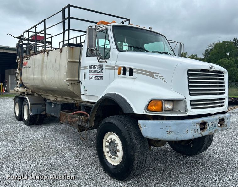 image for item NL9446 2000 Sterling LT9513  hydroseeder truck
