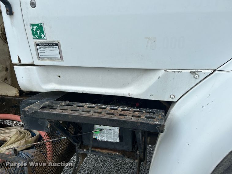 image for item NL9446 2000 Sterling LT9513  hydroseeder truck