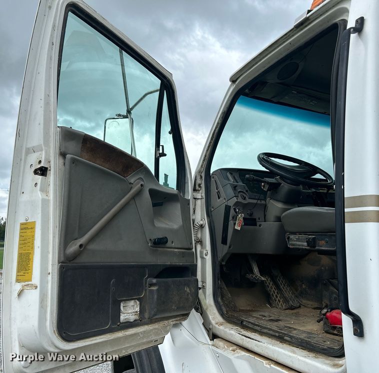 image for item NL9446 2000 Sterling LT9513  hydroseeder truck