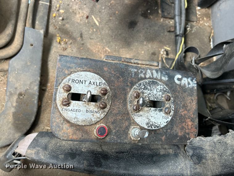 image for item NL9446 2000 Sterling LT9513  hydroseeder truck