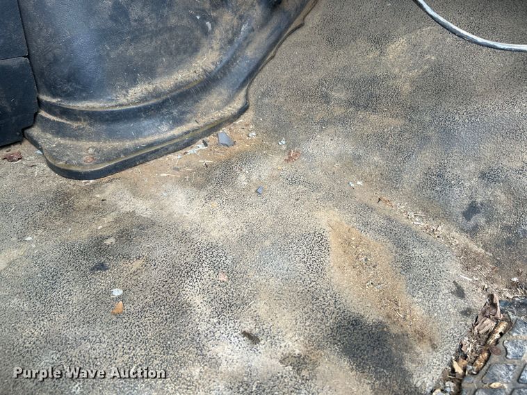 image for item NL9446 2000 Sterling LT9513  hydroseeder truck