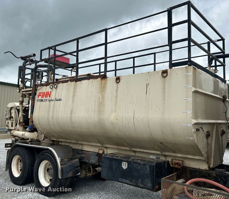 image for item NL9446 2000 Sterling LT9513  hydroseeder truck