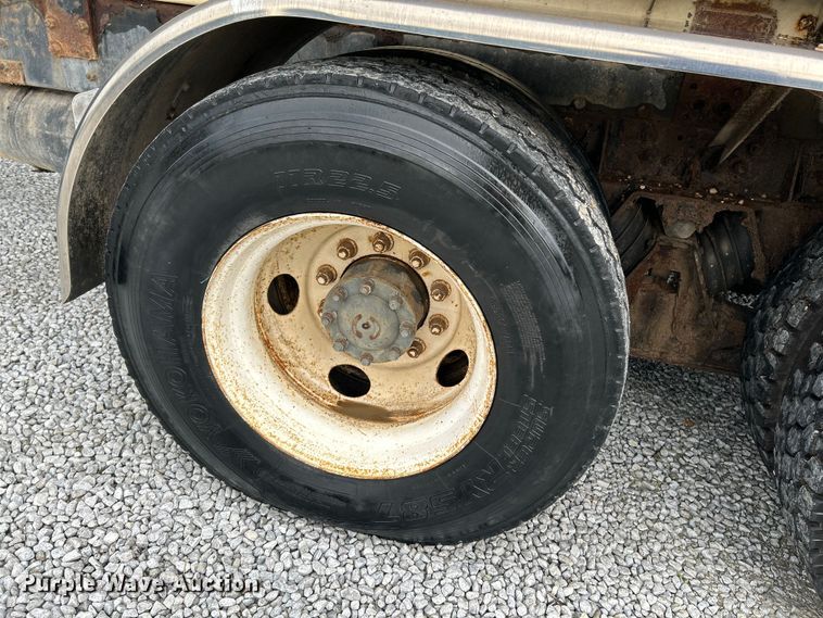 image for item NL9446 2000 Sterling LT9513  hydroseeder truck