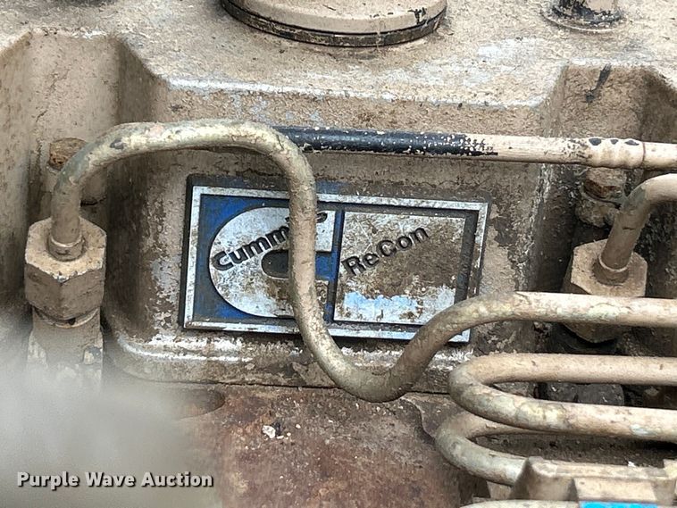 image for item NL9447 1995 Ford L8000 tank truck