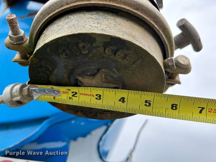 image for item NL9447 1995 Ford L8000 tank truck