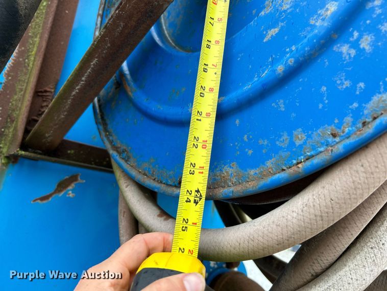 image for item NL9447 1995 Ford L8000 tank truck