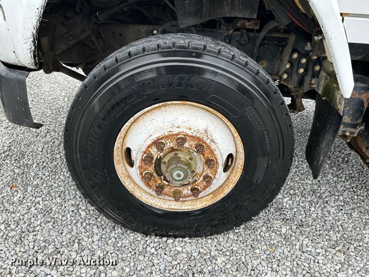 image for item NL9447 1995 Ford L8000 tank truck