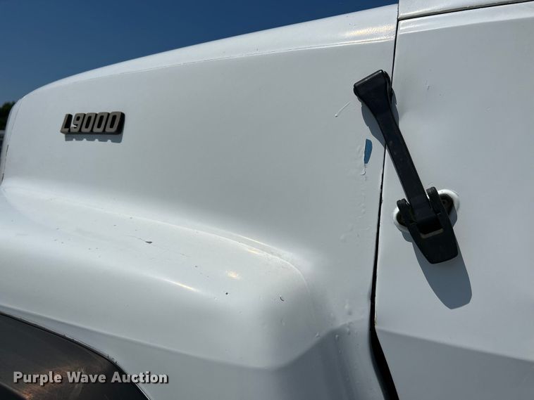 image for item NL9450 1995 Ford L9000 hydroseeder truck