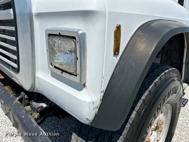 image for item NL9450 1995 Ford L9000 hydroseeder truck