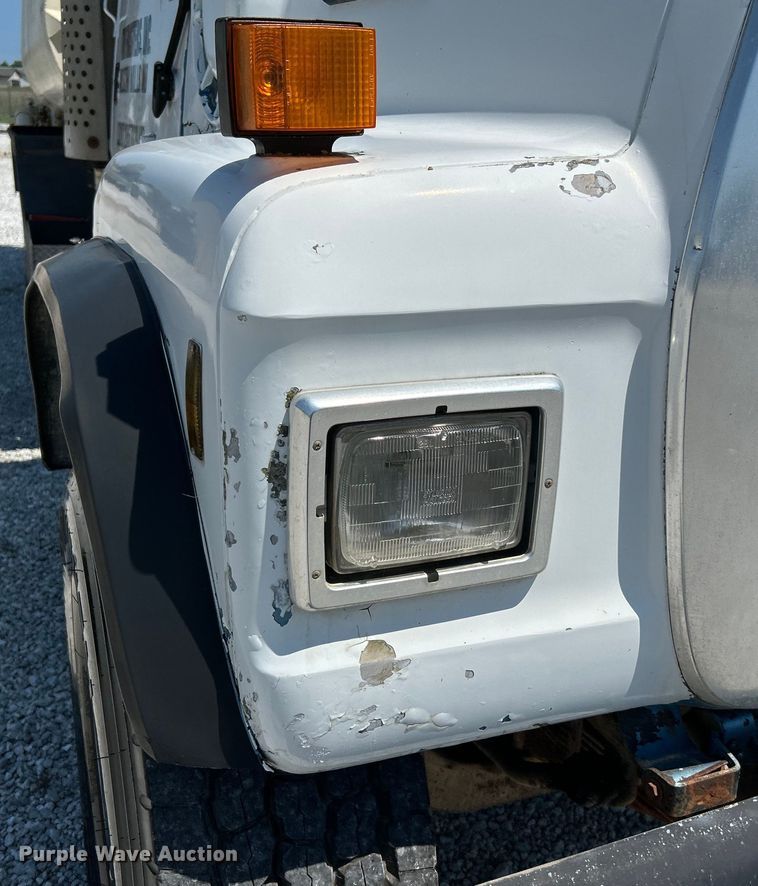 image for item NL9450 1995 Ford L9000 hydroseeder truck