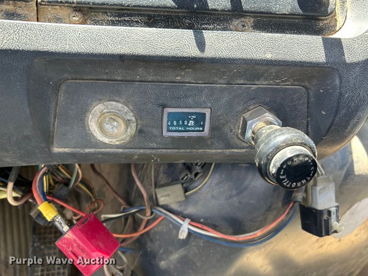 image for item NL9450 1995 Ford L9000 hydroseeder truck