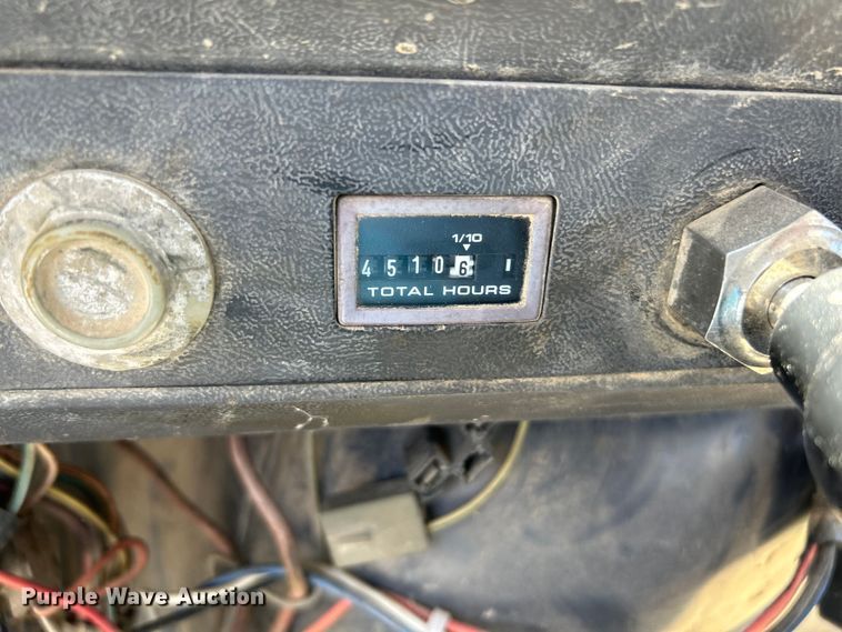 image for item NL9450 1995 Ford L9000 hydroseeder truck