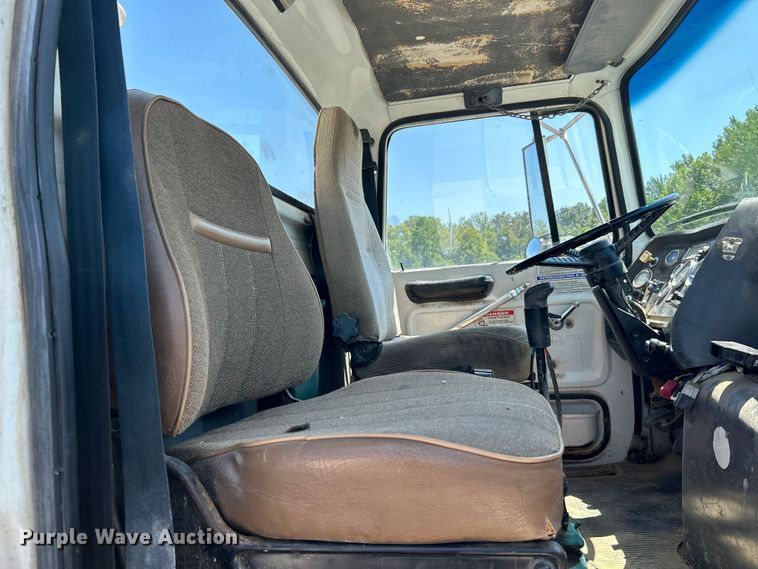 image for item NL9450 1995 Ford L9000 hydroseeder truck