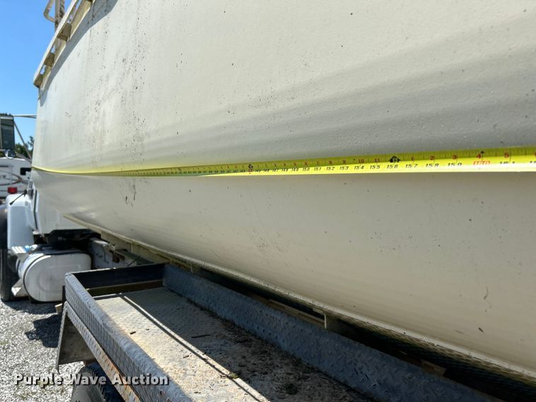 image for item NL9450 1995 Ford L9000 hydroseeder truck