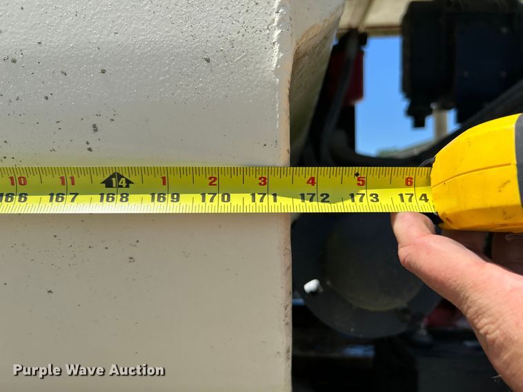 image for item NL9450 1995 Ford L9000 hydroseeder truck