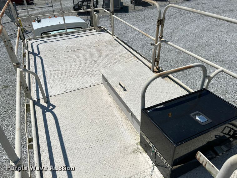 image for item NL9450 1995 Ford L9000 hydroseeder truck