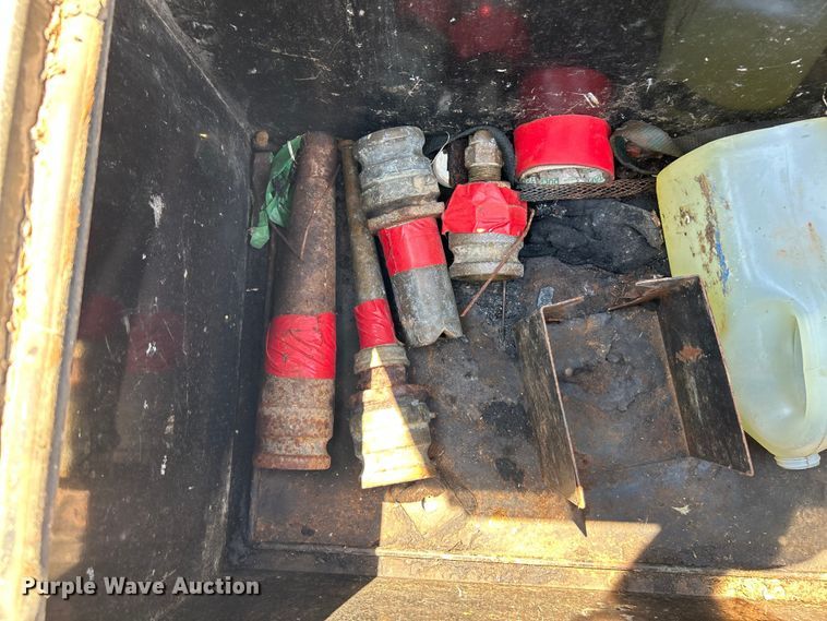 image for item NL9450 1995 Ford L9000 hydroseeder truck