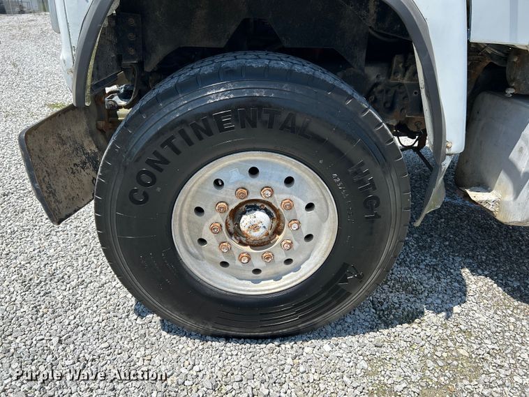 image for item NL9450 1995 Ford L9000 hydroseeder truck