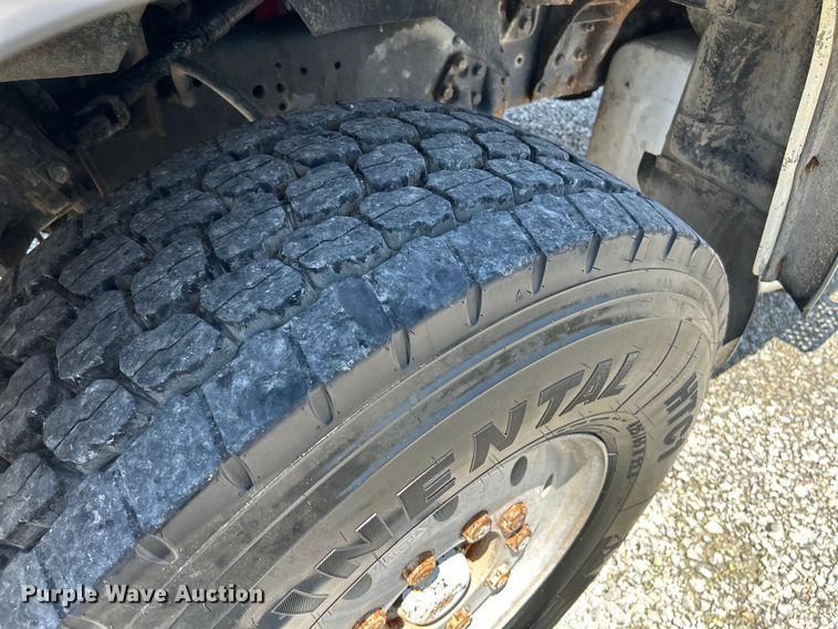 image for item NL9450 1995 Ford L9000 hydroseeder truck