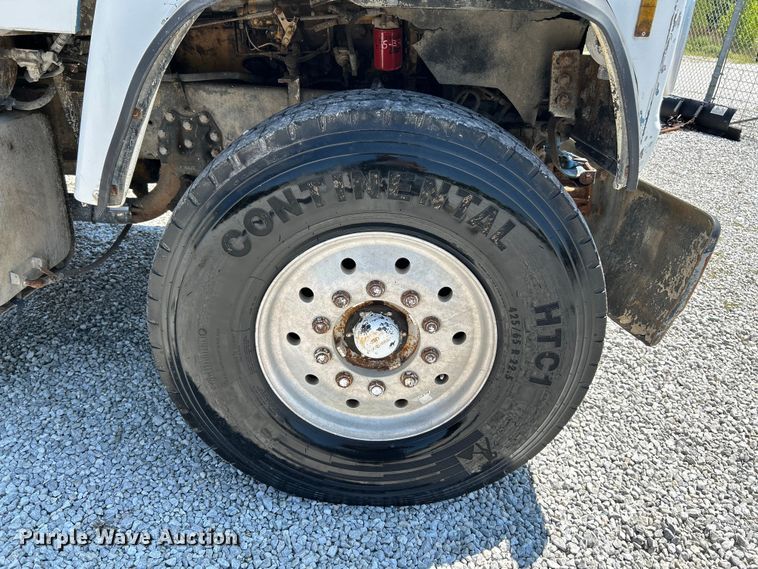 image for item NL9450 1995 Ford L9000 hydroseeder truck