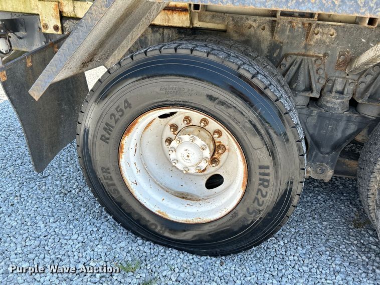 image for item NL9450 1995 Ford L9000 hydroseeder truck