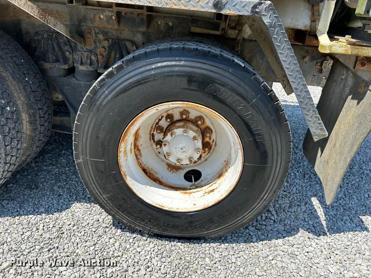 image for item NL9450 1995 Ford L9000 hydroseeder truck