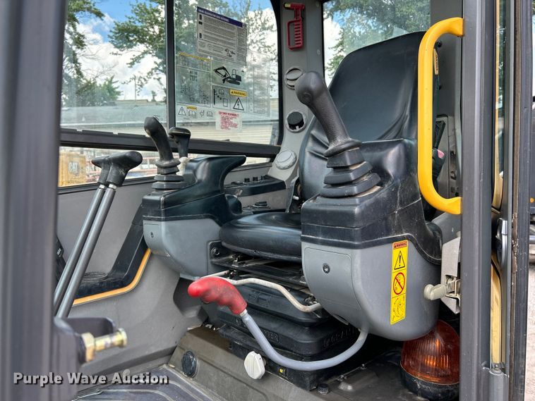 image for item NL9464 2013 Volvo ECR88D  mini excavator