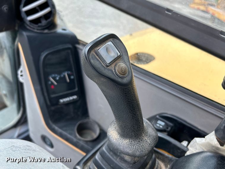 image for item NL9464 2013 Volvo ECR88D  mini excavator