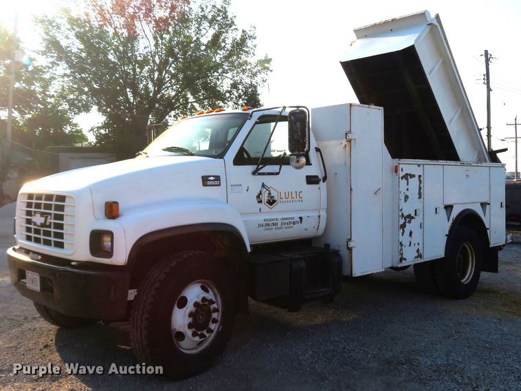 image for item NL9465 1999 Chevrolet C6500  utility / service truck with dump bed insert