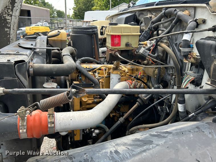 image for item NL9465 1999 Chevrolet C6500  utility / service truck with dump bed insert