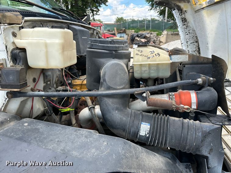 image for item NL9465 1999 Chevrolet C6500  utility / service truck with dump bed insert