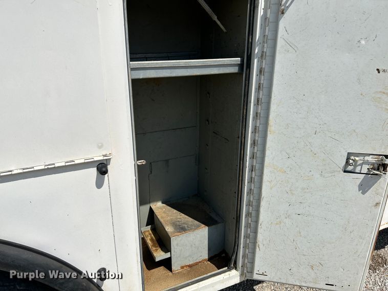 image for item NL9465 1999 Chevrolet C6500  utility / service truck with dump bed insert