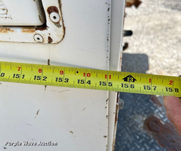 image for item NL9465 1999 Chevrolet C6500  utility / service truck with dump bed insert