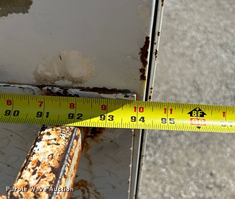 image for item NL9465 1999 Chevrolet C6500  utility / service truck with dump bed insert