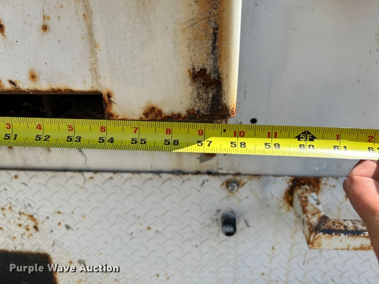 image for item NL9465 1999 Chevrolet C6500  utility / service truck with dump bed insert