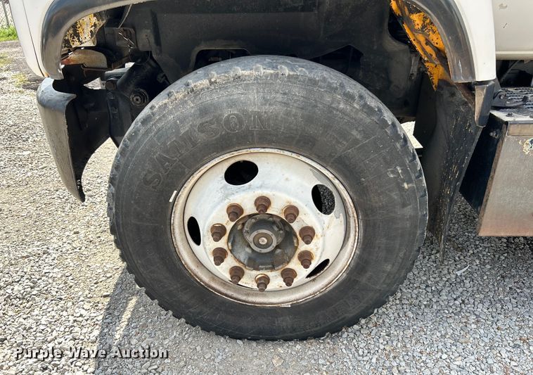 image for item NL9465 1999 Chevrolet C6500  utility / service truck with dump bed insert