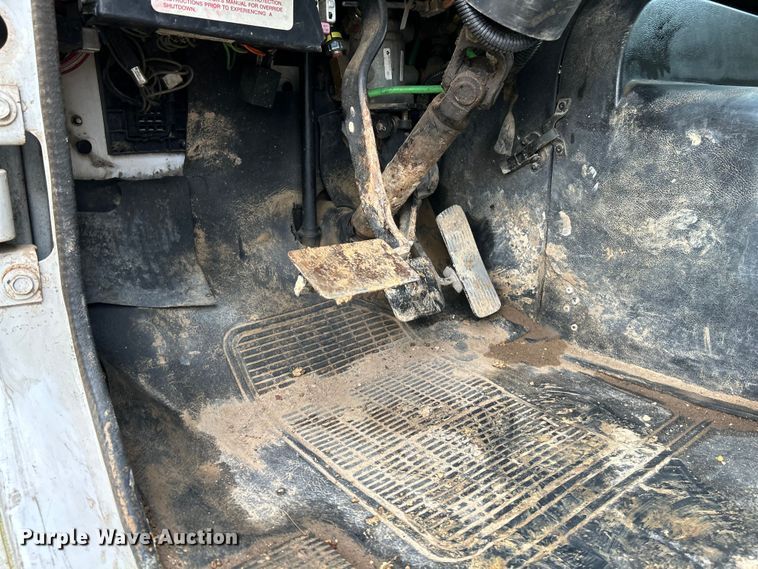 image for item NL9478 1997 International 8100  flatbed truck