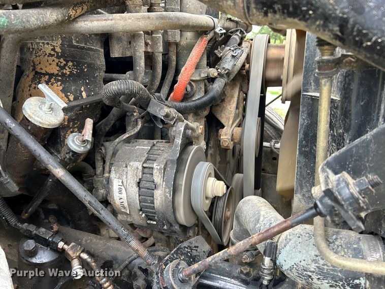 image for item NL9478 1997 International 8100  flatbed truck