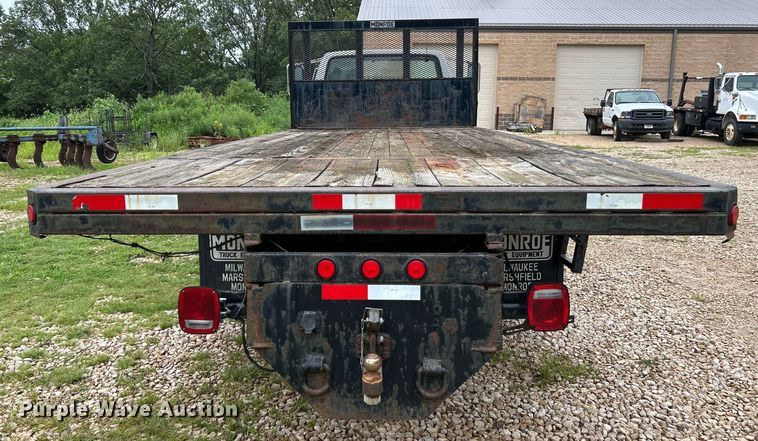 image for item NL9481 1997 Ford F800  flatbed truck