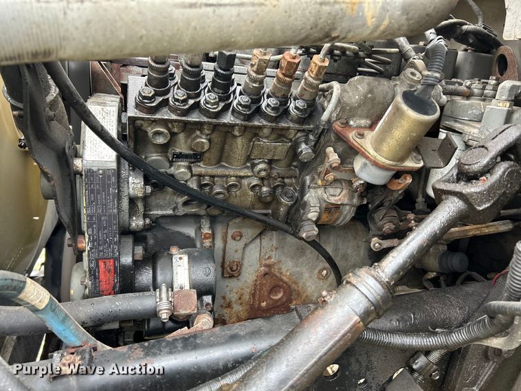 image for item NL9481 1997 Ford F800  flatbed truck