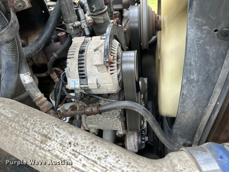 image for item NL9481 1997 Ford F800  flatbed truck