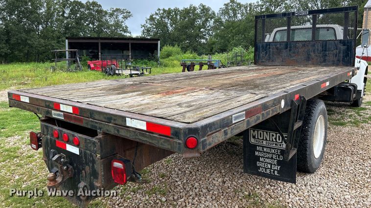 image for item NL9481 1997 Ford F800  flatbed truck