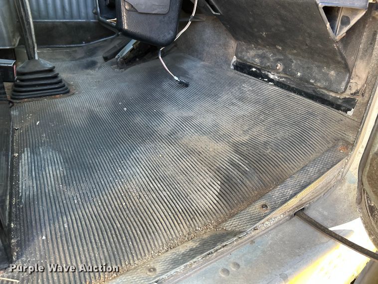 image for item NL9517 2000 Kenworth T800  tank truck