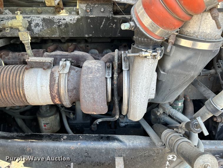 image for item NL9517 2000 Kenworth T800  tank truck